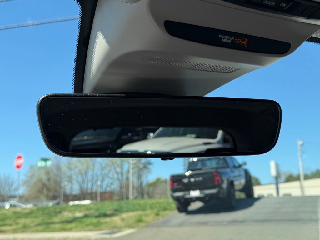 Used 2025 Honda HR-V EX-L image 26