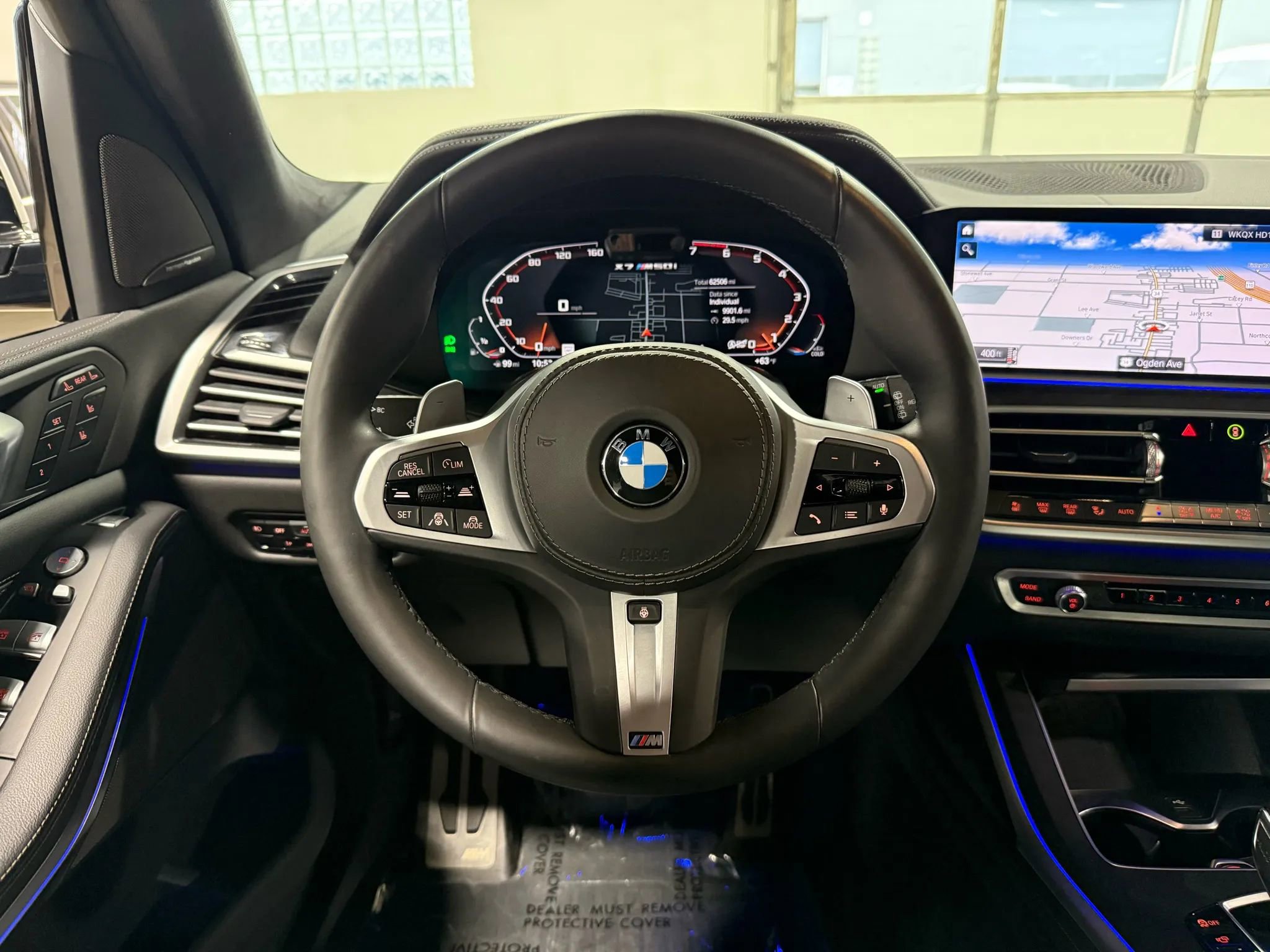 Used 2021 BMW X7 M50i image 15