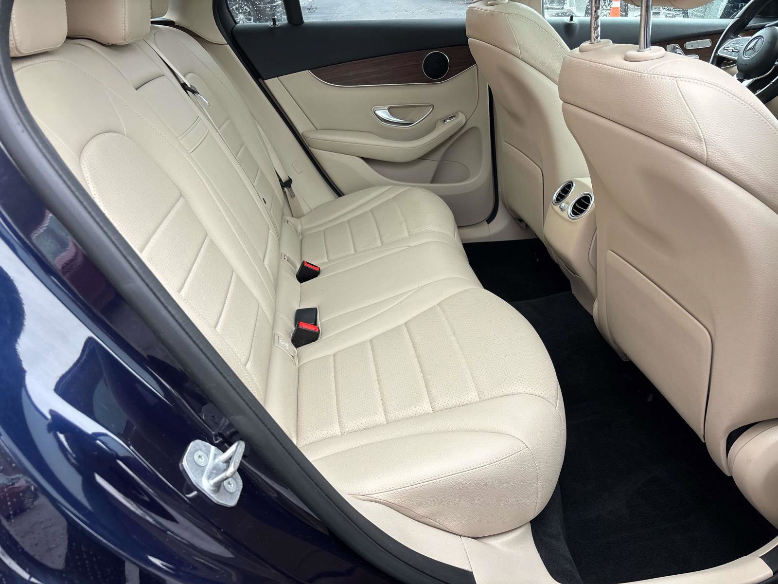 Used 2021 Mercedes-Benz GLC 300 4MATIC image 15