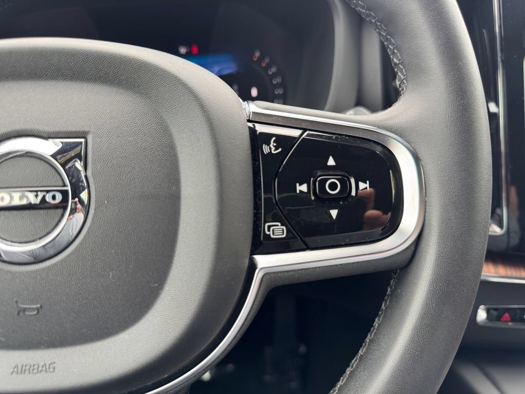 Certified 2024 Volvo XC60 B5 Plus w/ Protection Package Premier AWD/4WD image 16