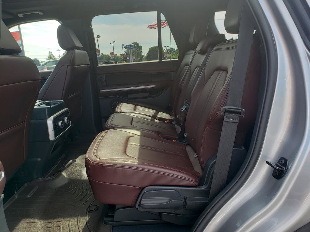 Used 2022 Ford Expedition Limited AWD/4WD image 12
