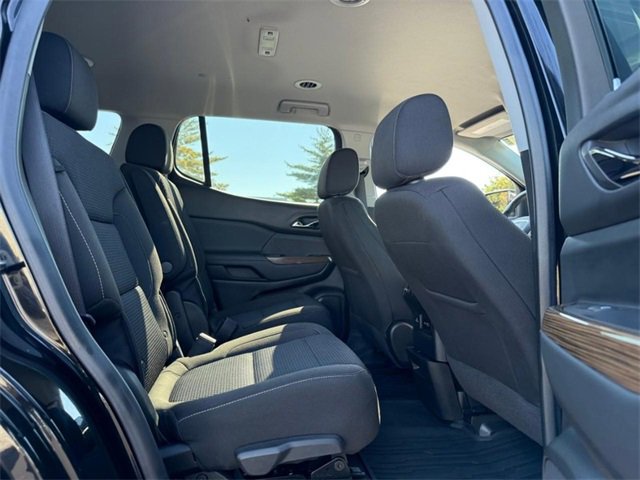 Used 2023 GMC Acadia SLE w/ Driver Convenience Package image 11