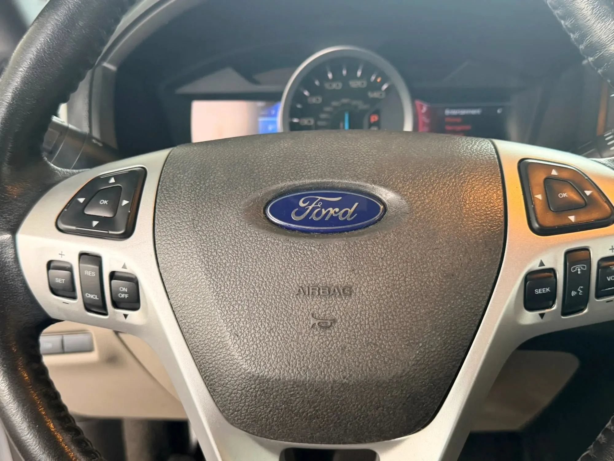 Used 2013 Ford Explorer Limited AWD/4WD image 23