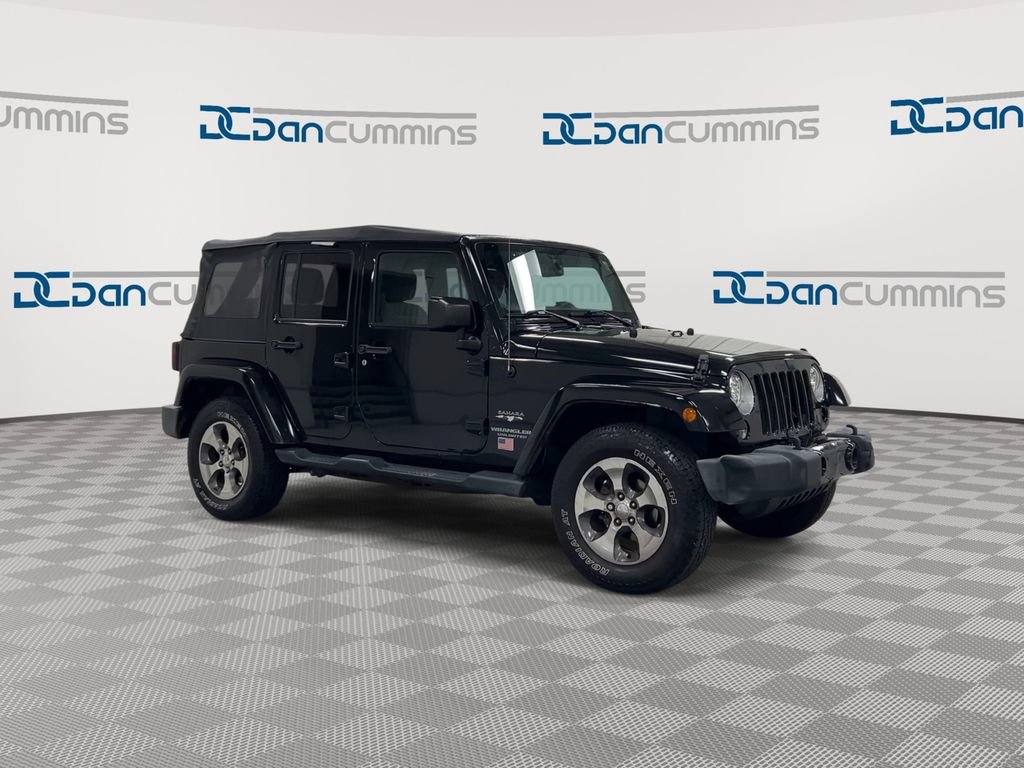 Used 2017 Jeep Wrangler Unlimited Sahara AWD/4WD image 2