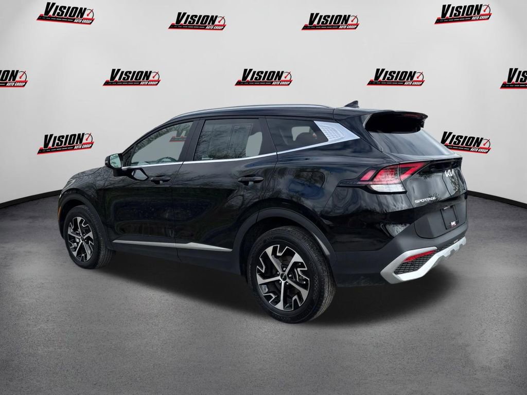 Certified 2024 Kia Sportage EX image 7