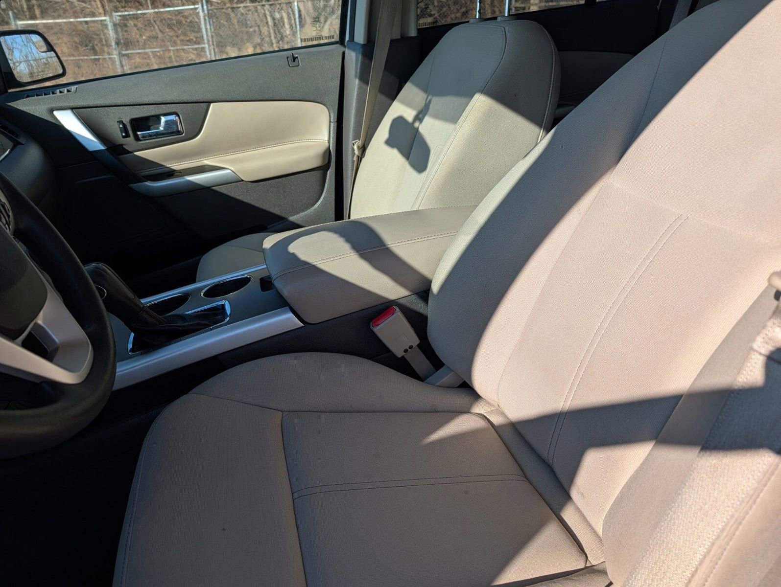 Used 2013 Ford Edge SE image 14