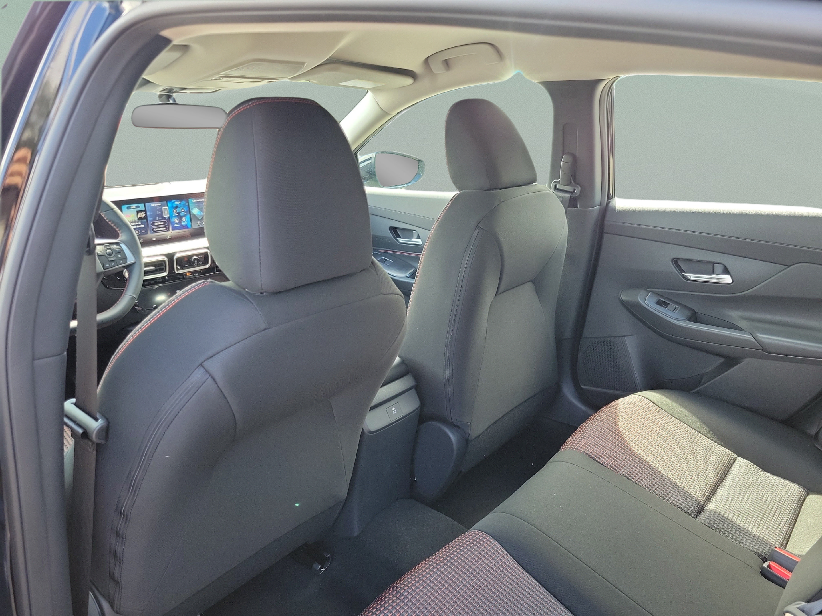 New 2027 Nissan Sentra SR w/ Floor Mat Package FWD image 10