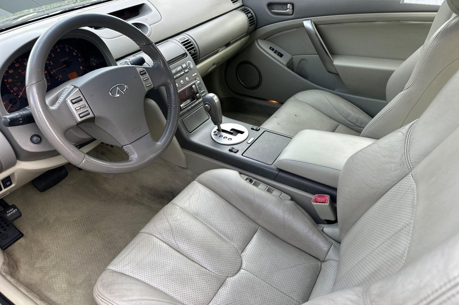Used 2003 INFINITI G35 Coupe w/ Premium Pkg RWD image 4