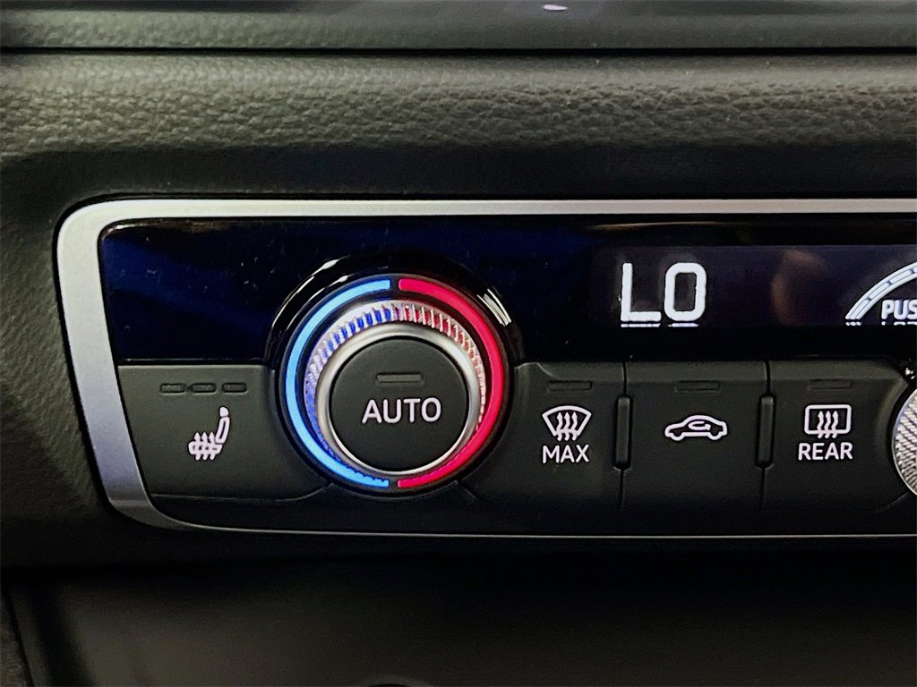 New 2025 Audi Q3 2.0T Premium image 21