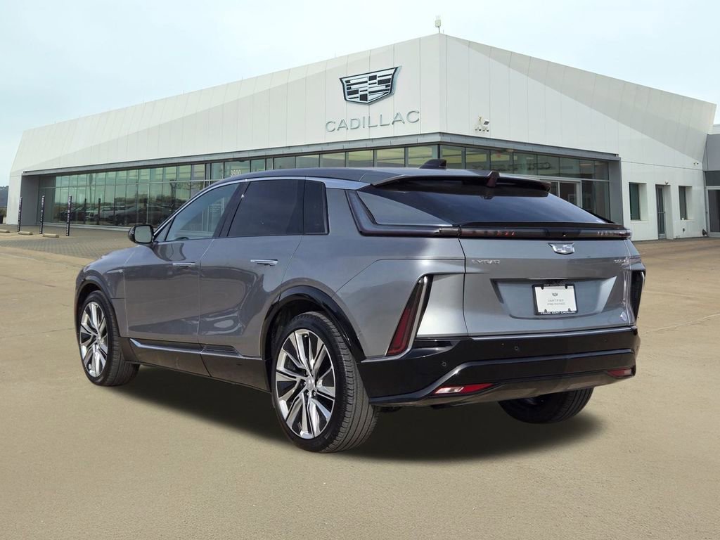 Certified 2025 Cadillac Lyriq Luxury w/ LPO, Floor Liner Package image 4
