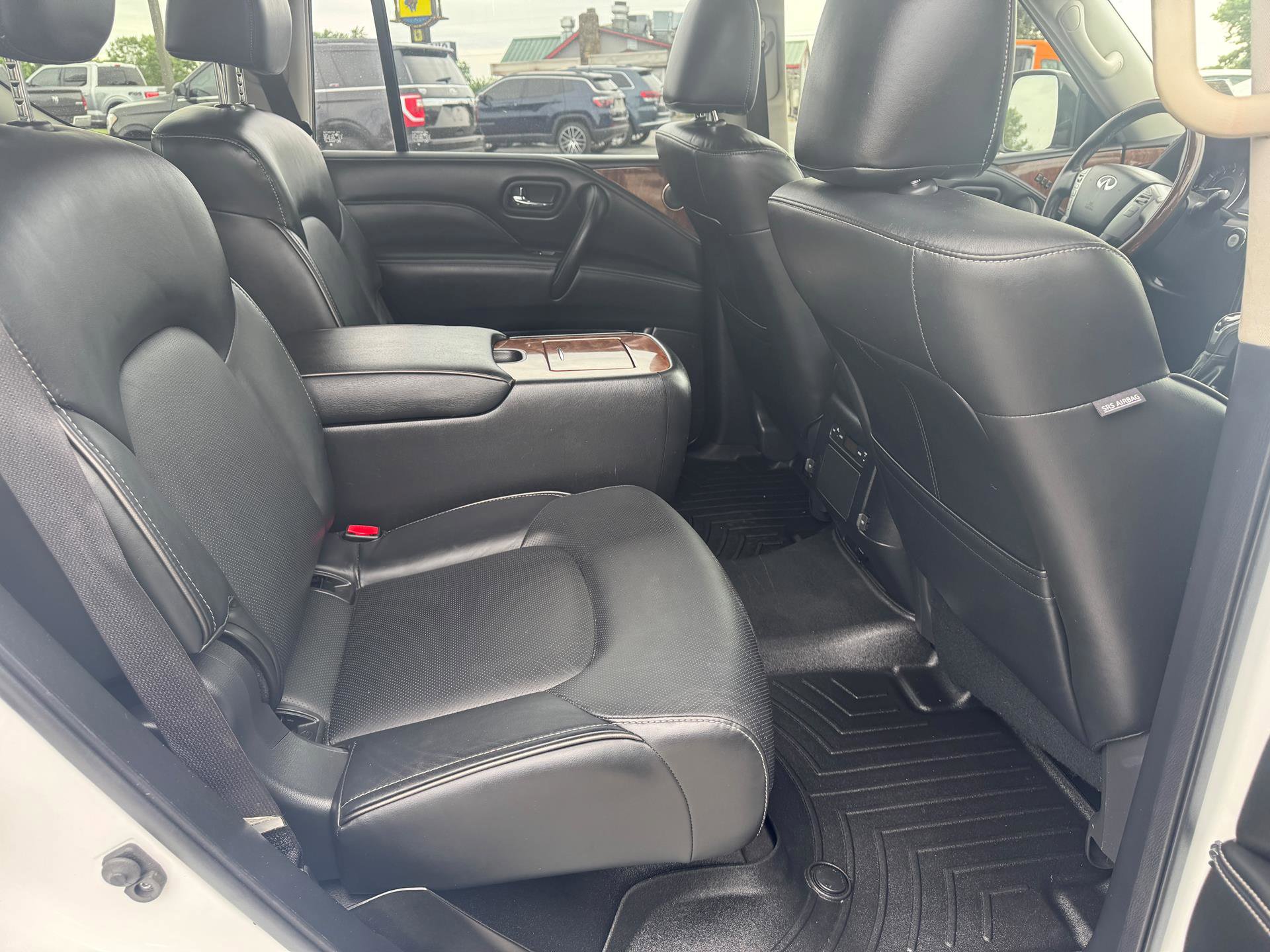 Used 2019 INFINITI QX80 Luxe w/ Cargo Package AWD/4WD image 12