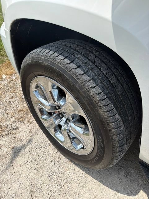Used 2013 Chevrolet Tahoe LTZ AWD/4WD image 9