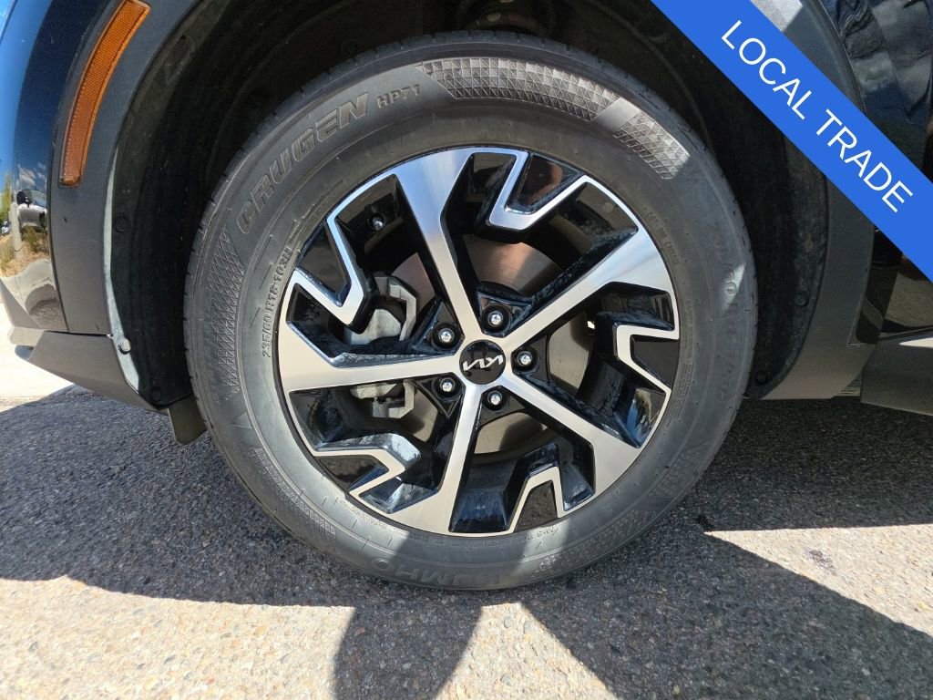 Used 2025 Kia Sportage EX image 22