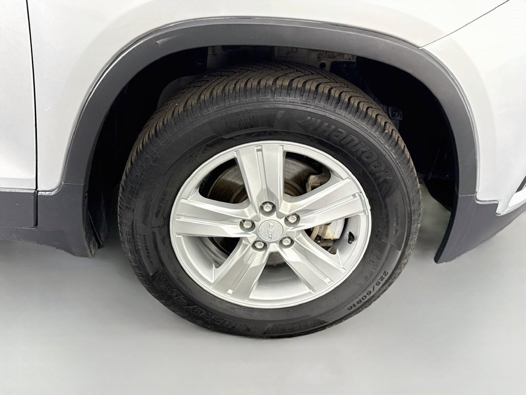 Used 2019 Chevrolet Trax LS FWD image 29