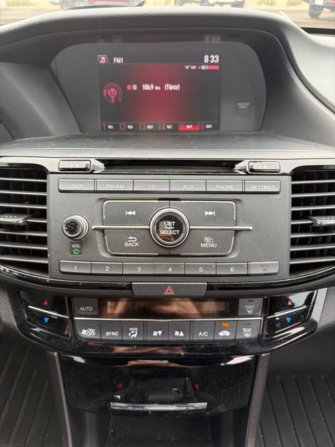 Used 2016 Honda Accord Sport image 13