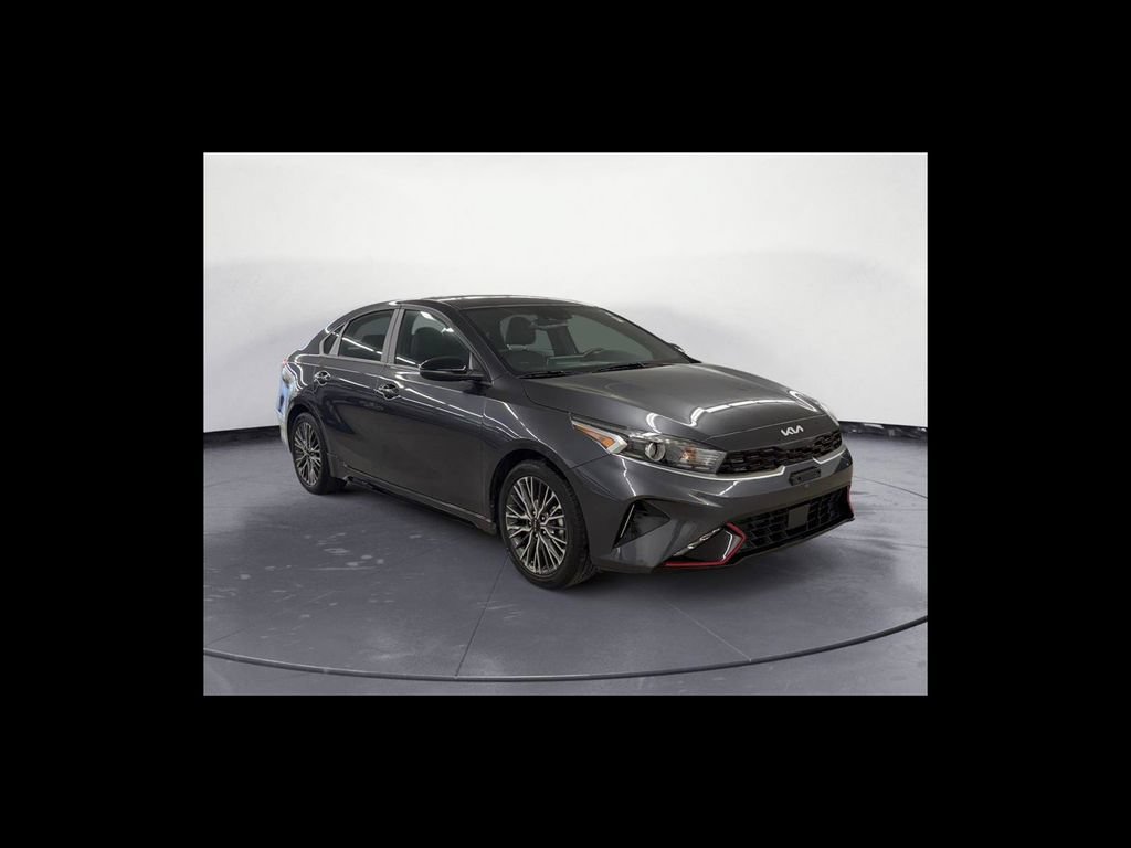 Used 2024 Kia Forte GT-Line w/ GT-Line Premium Package FWD image 8