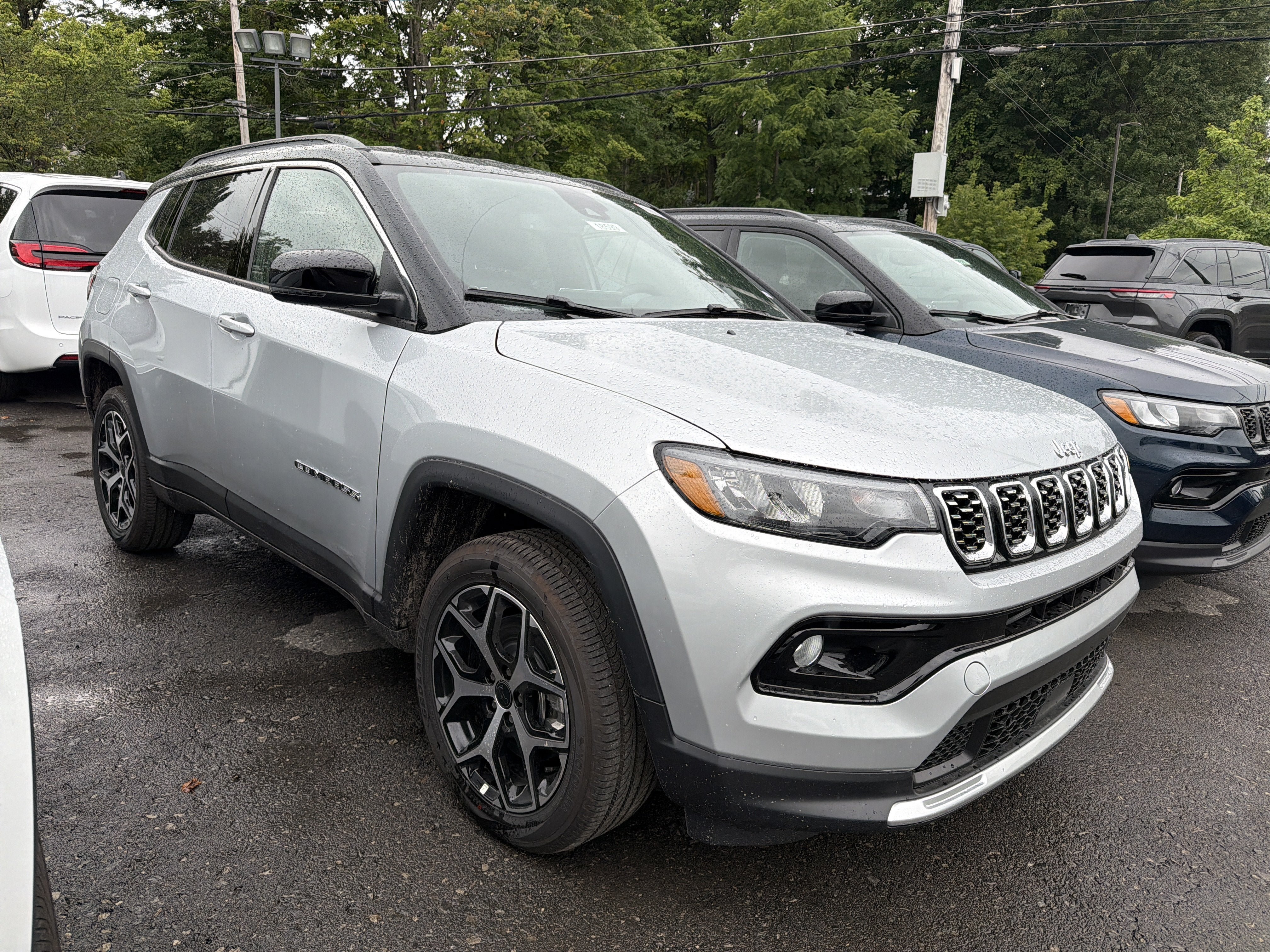 New 2026 Jeep Compass Limited AWD/4WD image 2