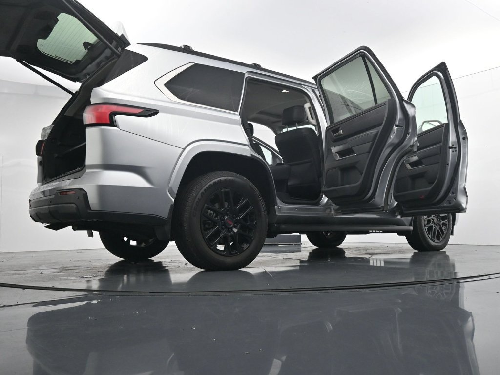 Used 2024 Toyota Sequoia SR5 w/ SR5 Premium Package AWD/4WD image 29