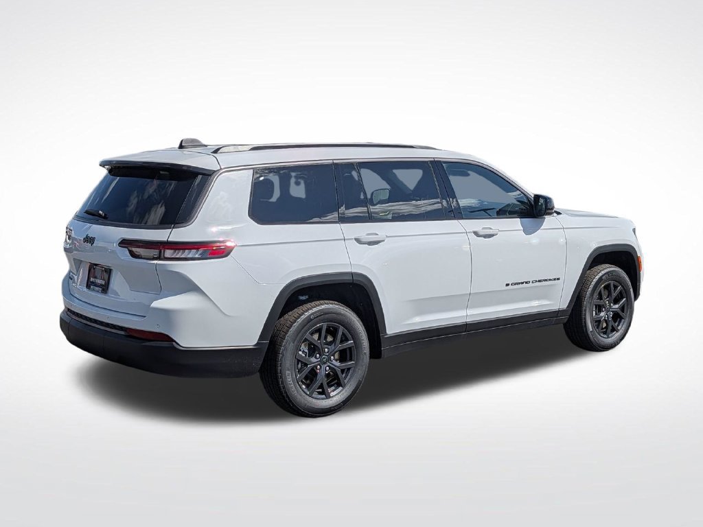 New 2027 Jeep Grand Cherokee L 4WD image 2