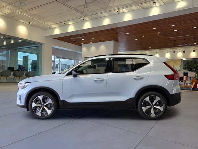 New 2026 Volvo XC40 B5 Plus w/ Protection Package Premier AWD/4WD image 2
