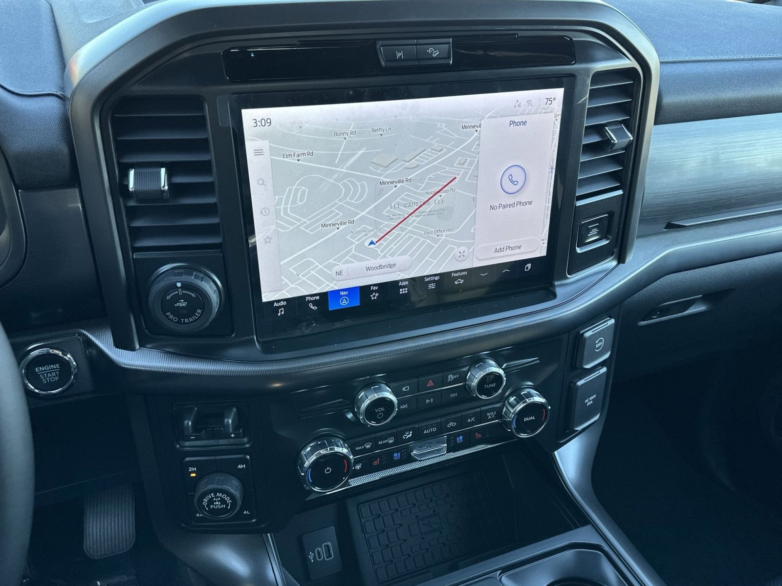 New 2025 Ford F150 Lariat w/ Equipment Group 501A Mid image 33