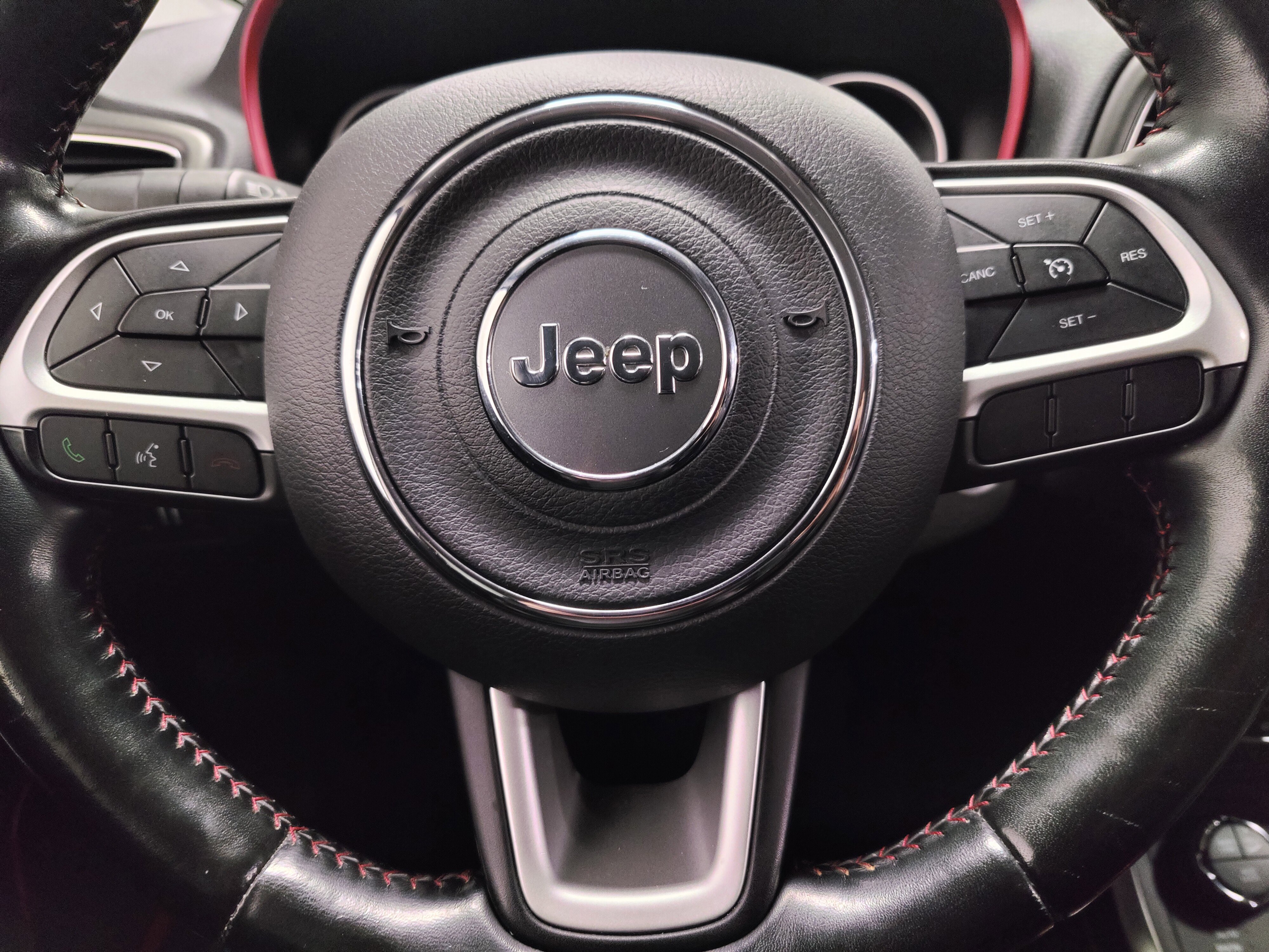 Used 2020 Jeep Compass Trailhawk w/ Cold Weather Group AWD/4WD image 22