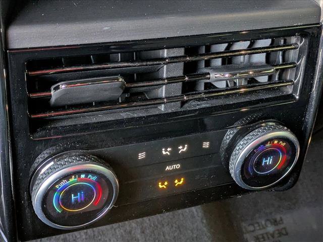 Used 2024 Land Rover Range Rover Sport SE image 18