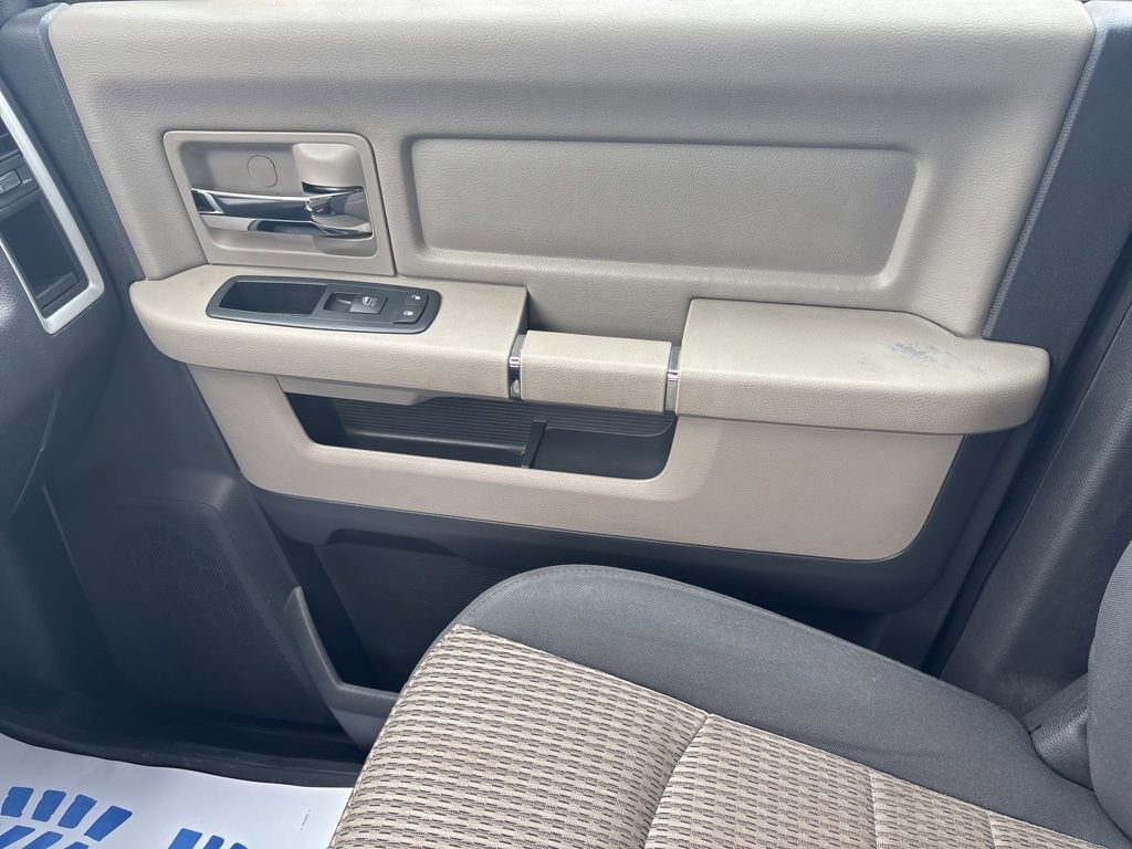 Used 2012 RAM 1500 Big Horn w/ Luxury Group image 21