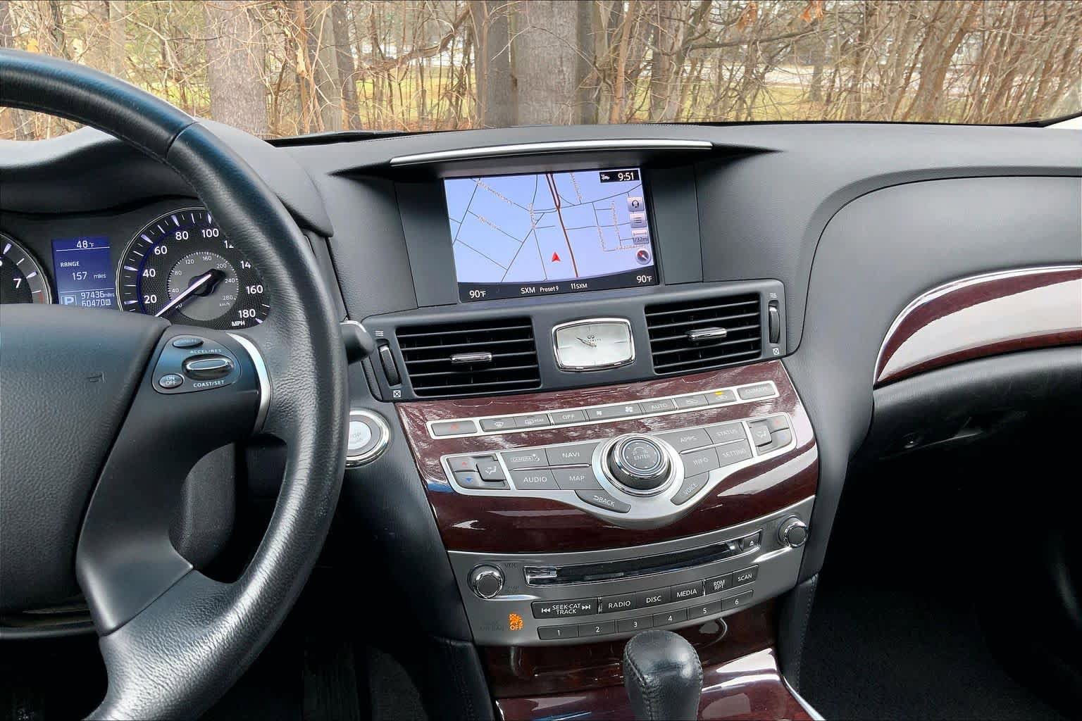 Used 2019 INFINITI Q70 L 3.7 AWD/4WD image 7