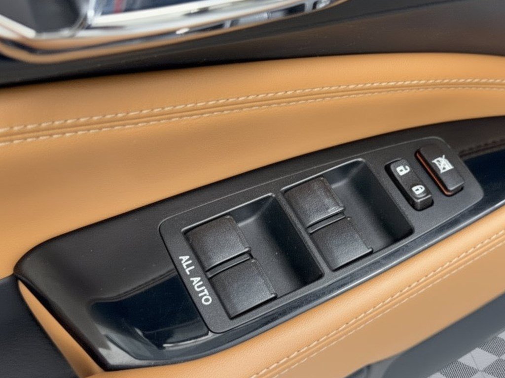 Used 2016 Lexus LS 460 w/ F Sport Package RWD image 15