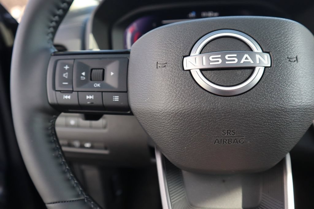 Certified 2025 Nissan Rogue Platinum FWD image 21