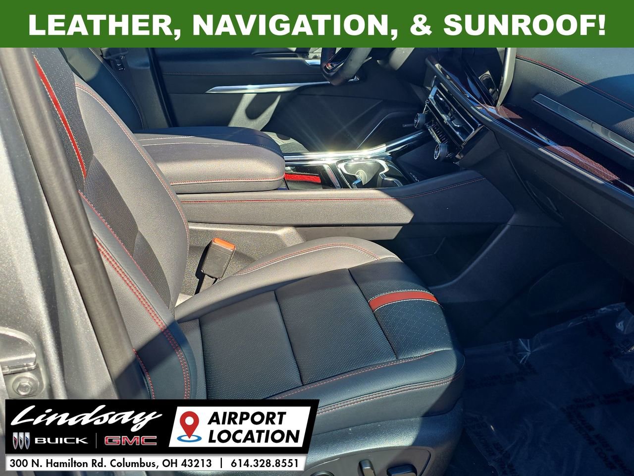 Used 2024 Chevrolet Traverse RS image 28