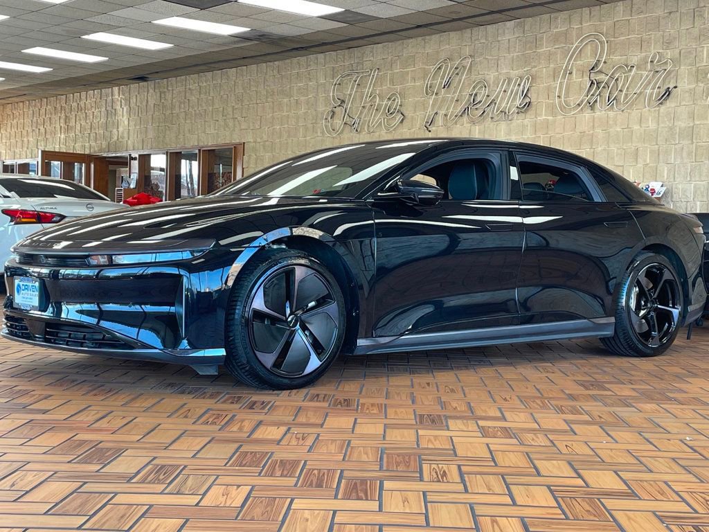 Used 2024 Lucid Air Touring image 4