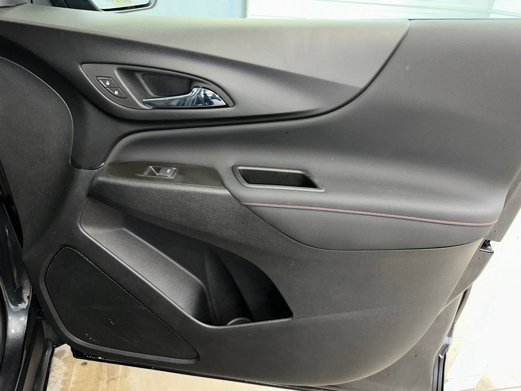 Certified 2022 Chevrolet Equinox RS w/ LPO, Floor Liner Package image 32