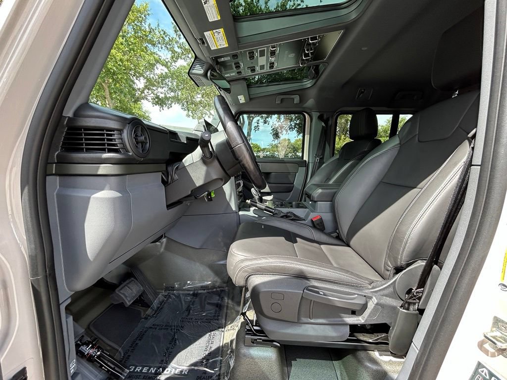 Used 2025 INEOS Grenadier AWD/4WD image 9
