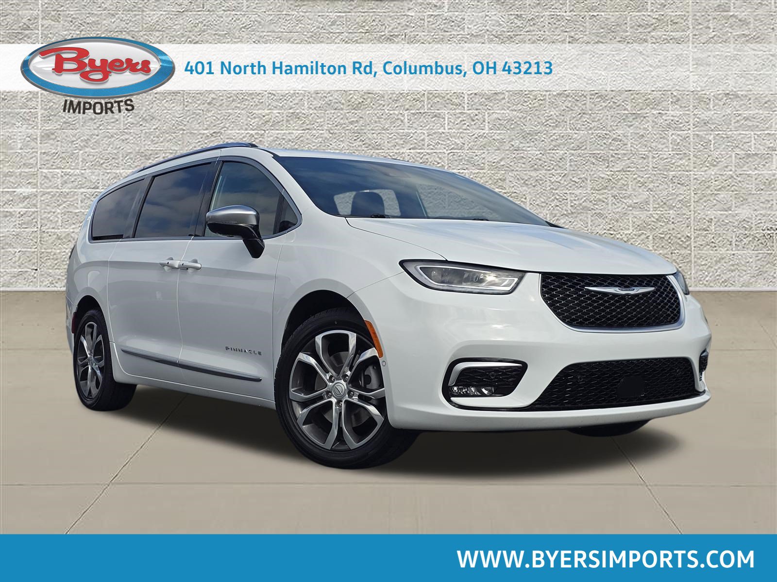 Used 2026 Chrysler Pacifica Pinnacle w/ Trailer Tow Group