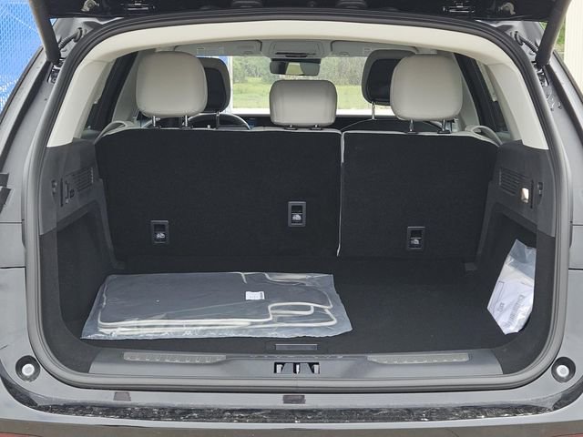 New 2026 Lincoln Nautilus Premier AWD/4WD image 9