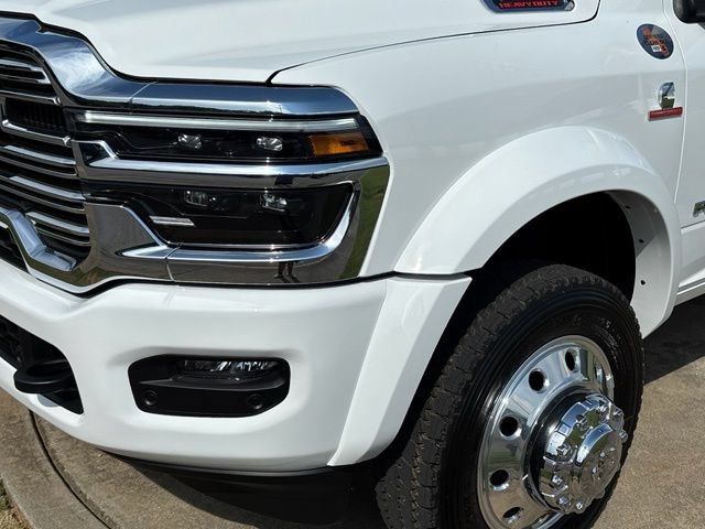 New 2026 RAM 4500 4x4 Crew Cab DRW w/ Laramie Trim Package image 11