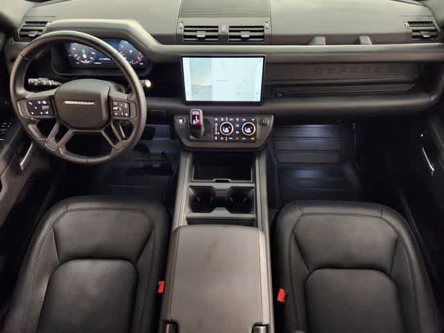 Used 2025 Land Rover Defender 130 X-Dynamic SE AWD/4WD image 5