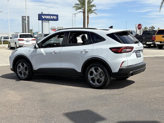 Used 2025 Ford Escape ST-Line Select AWD/4WD image 8