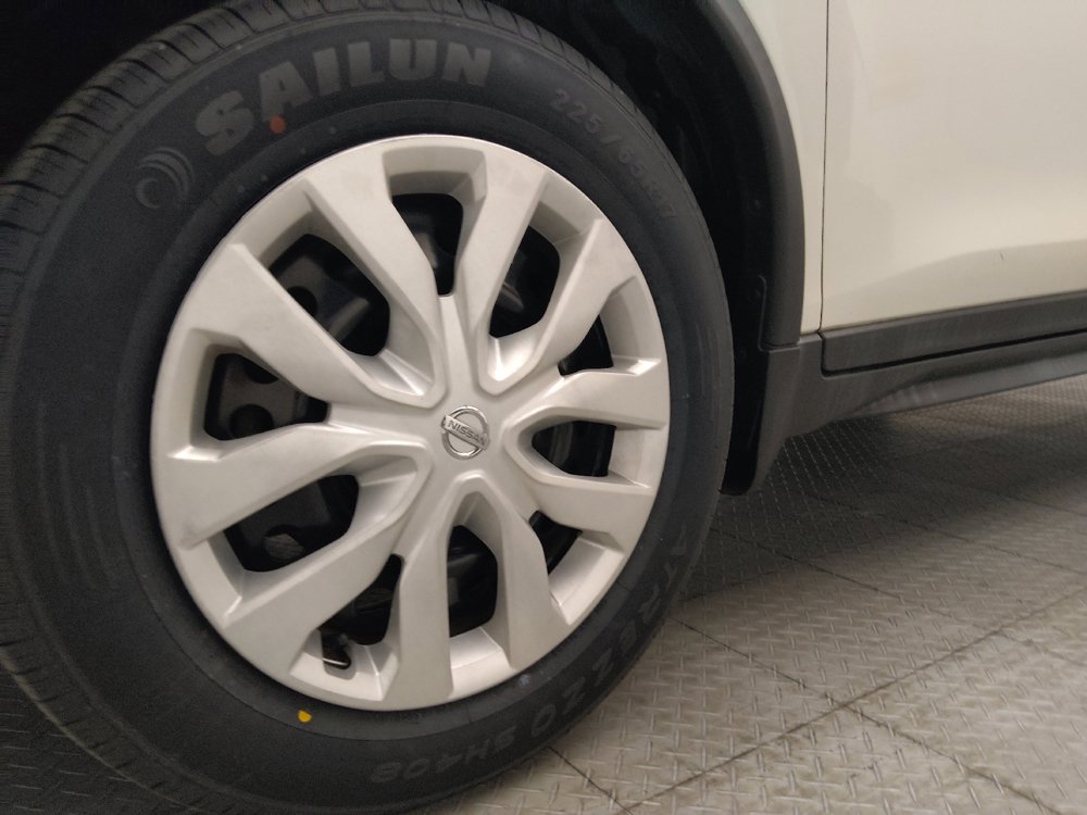 Used 2017 Nissan Rogue S FWD image 31