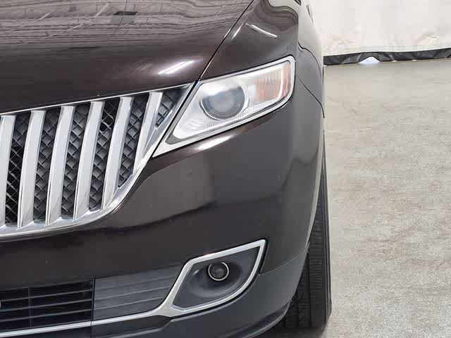 Used 2013 Lincoln MKX AWD image 18