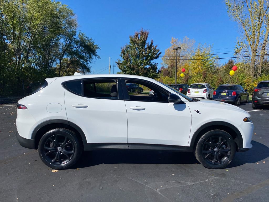 Used 2023 Dodge Hornet GT w/ GT Blacktop Package image 11