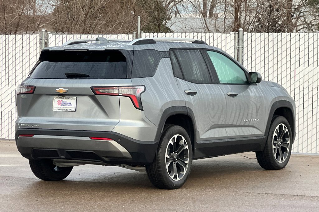New 2026 Chevrolet Equinox LT w/ Convenience Package II image 4