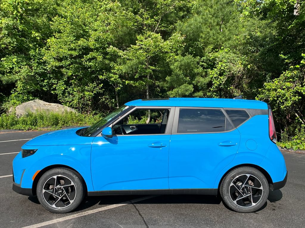 Used 2023 Kia Soul EX FWD image 30