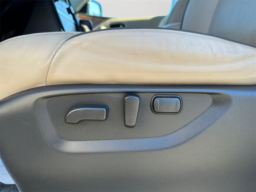 Used 2023 Nissan Armada SL image 25