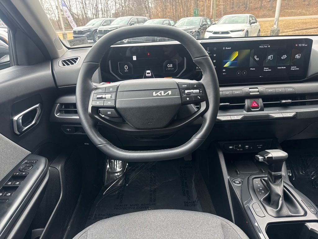 Used 2025 Kia K4 EX image 16