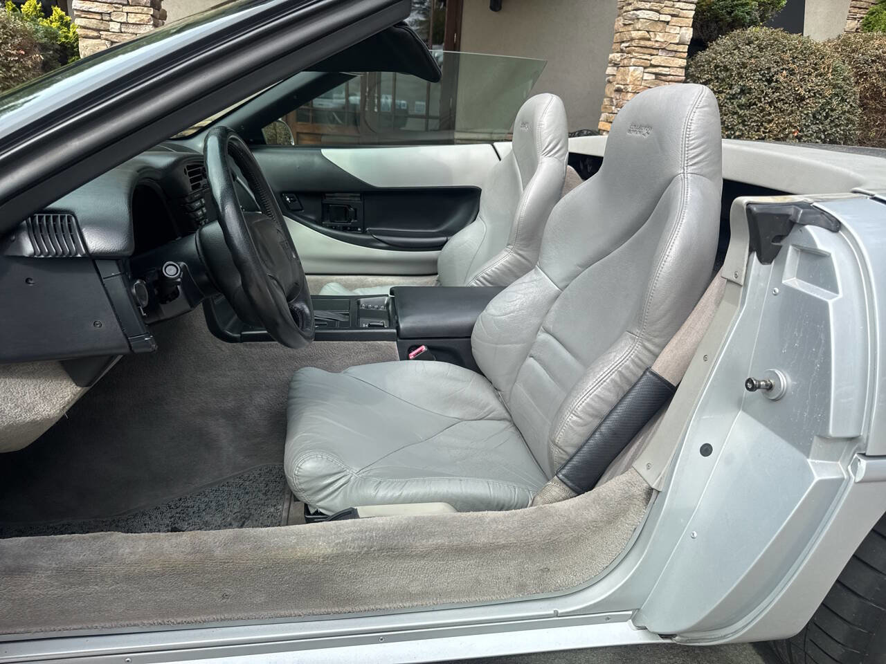 Used 1996 Chevrolet Corvette Convertible RWD image 12