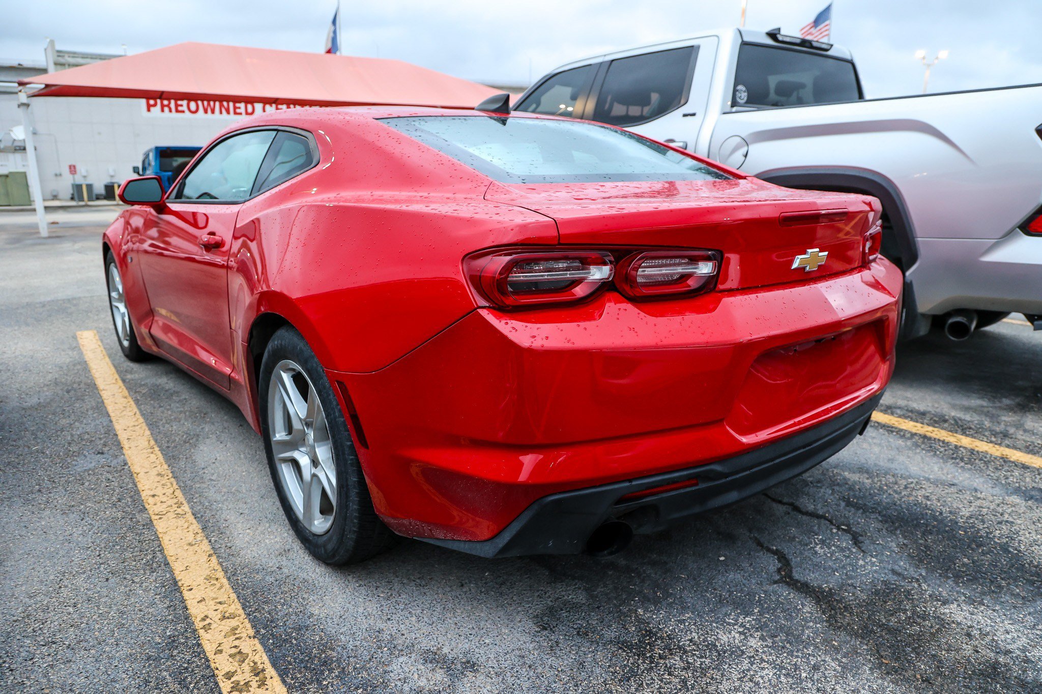 Used 2019 Chevrolet Camaro LT RWD image 10