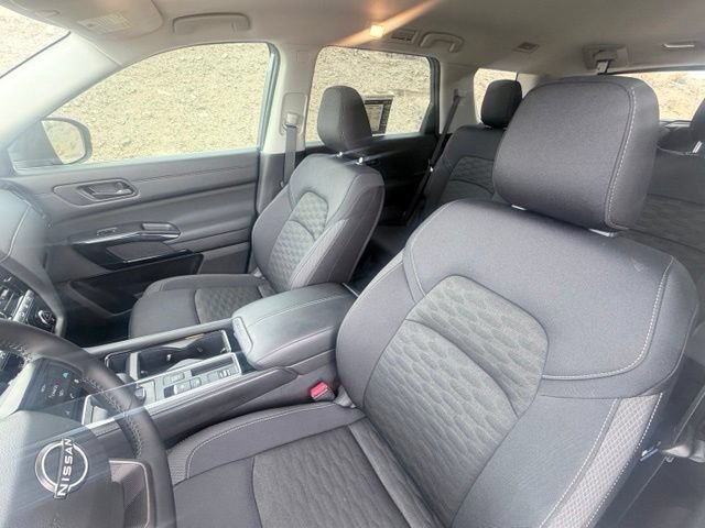 Certified 2026 Nissan Pathfinder SV FWD image 23
